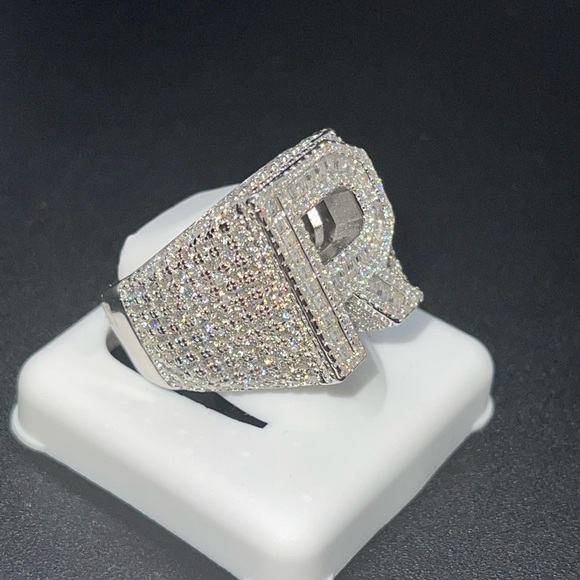 14k white gold vermeil VVS GRA certified moissanite diamond ring R initial Ring - Picture 9 of 11